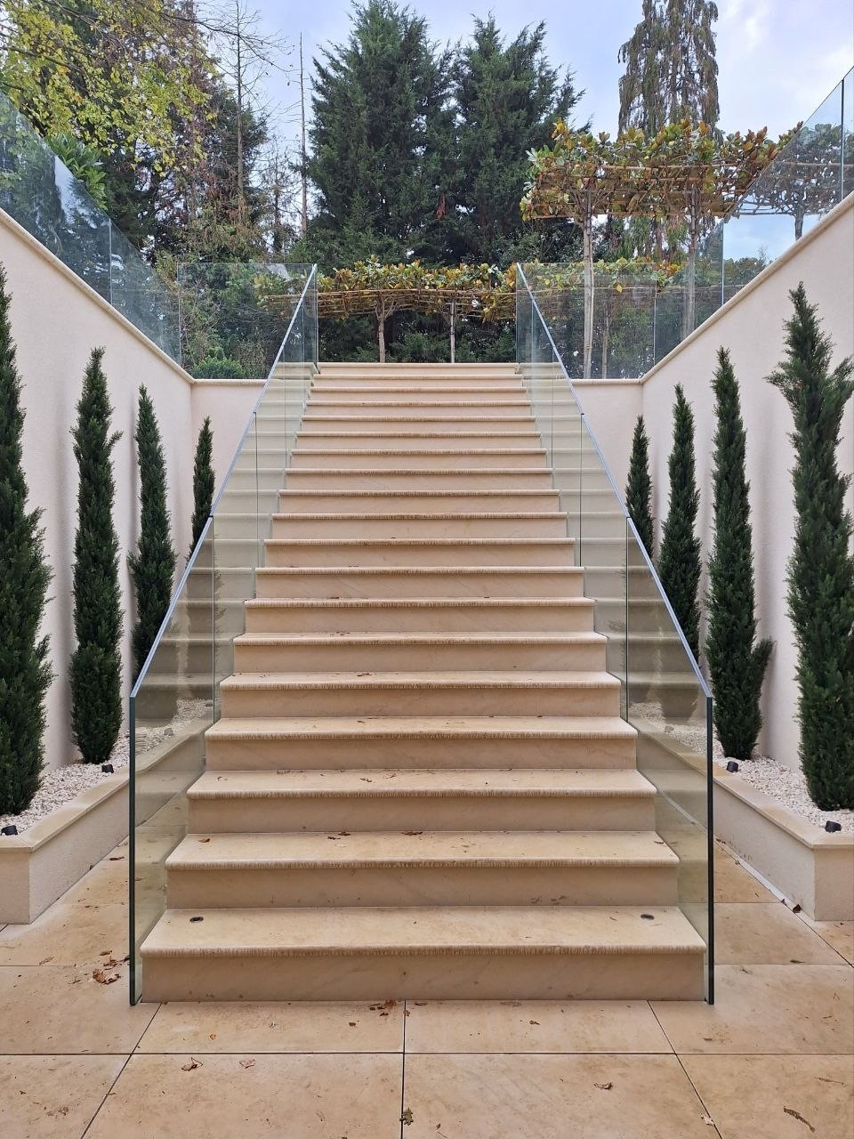 Fryerning Essex - External Balustrading 21.5mm 01