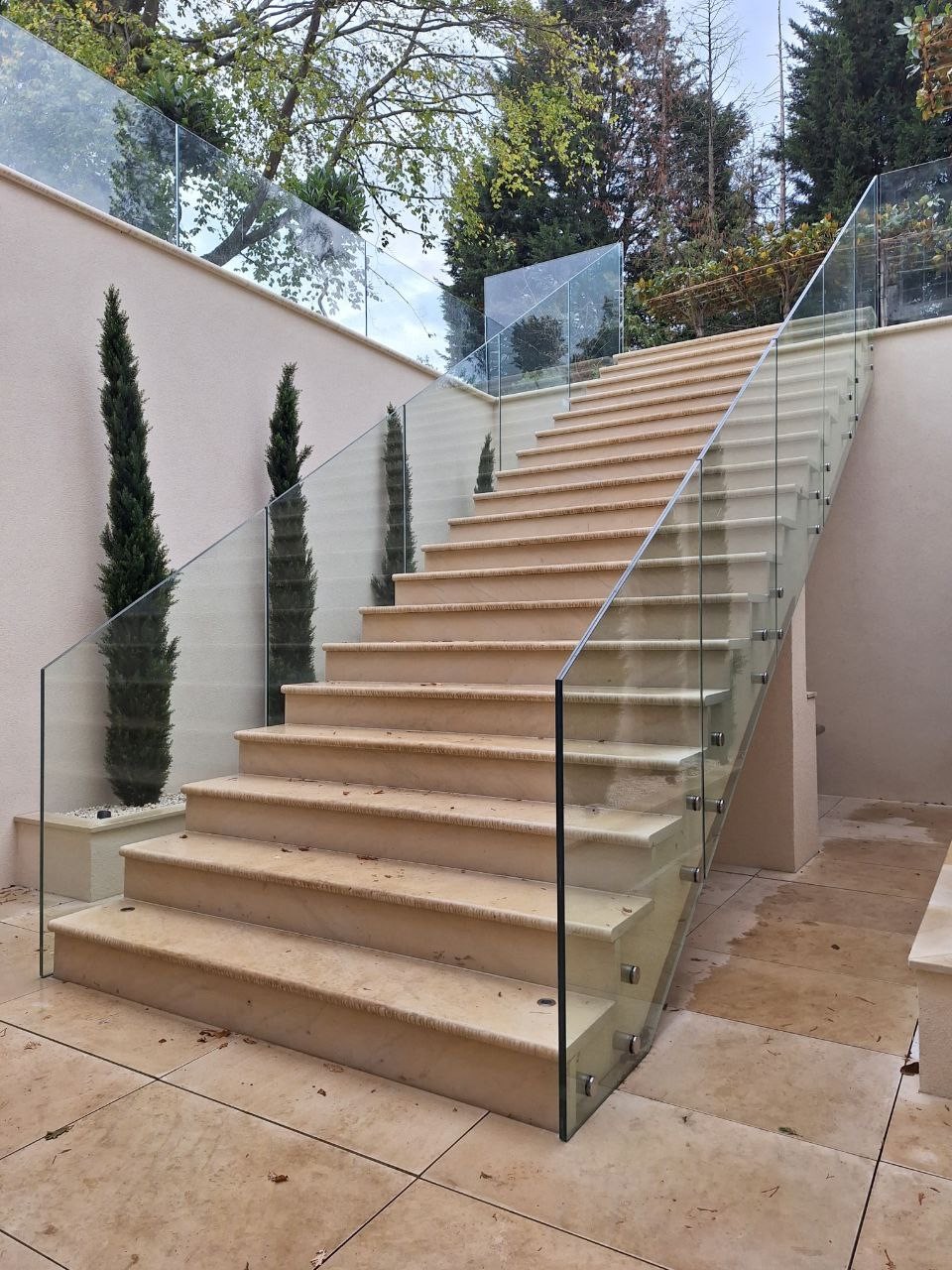 Fryerning Essex - External Balustrading 21.5mm 02