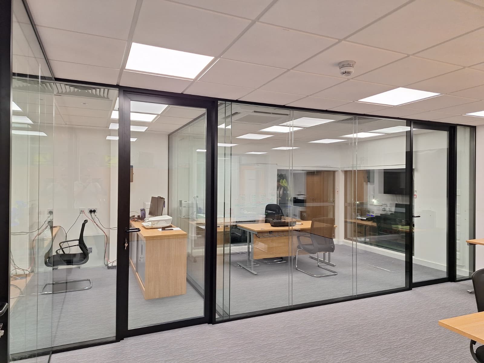 Slough Partition - Fixed panel & Doors instaled stage 02